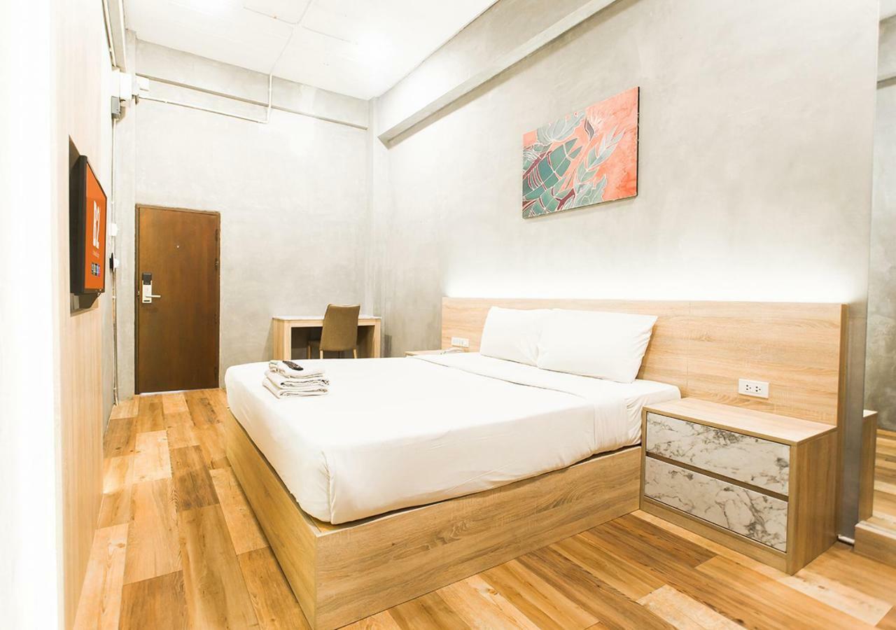 B2 Santitham Hotel Chiang Mai Exterior photo